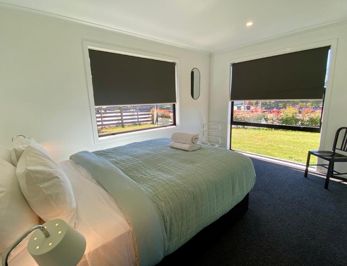 Townhouse Feel In Irishman Villa Twizel Exterior photo
